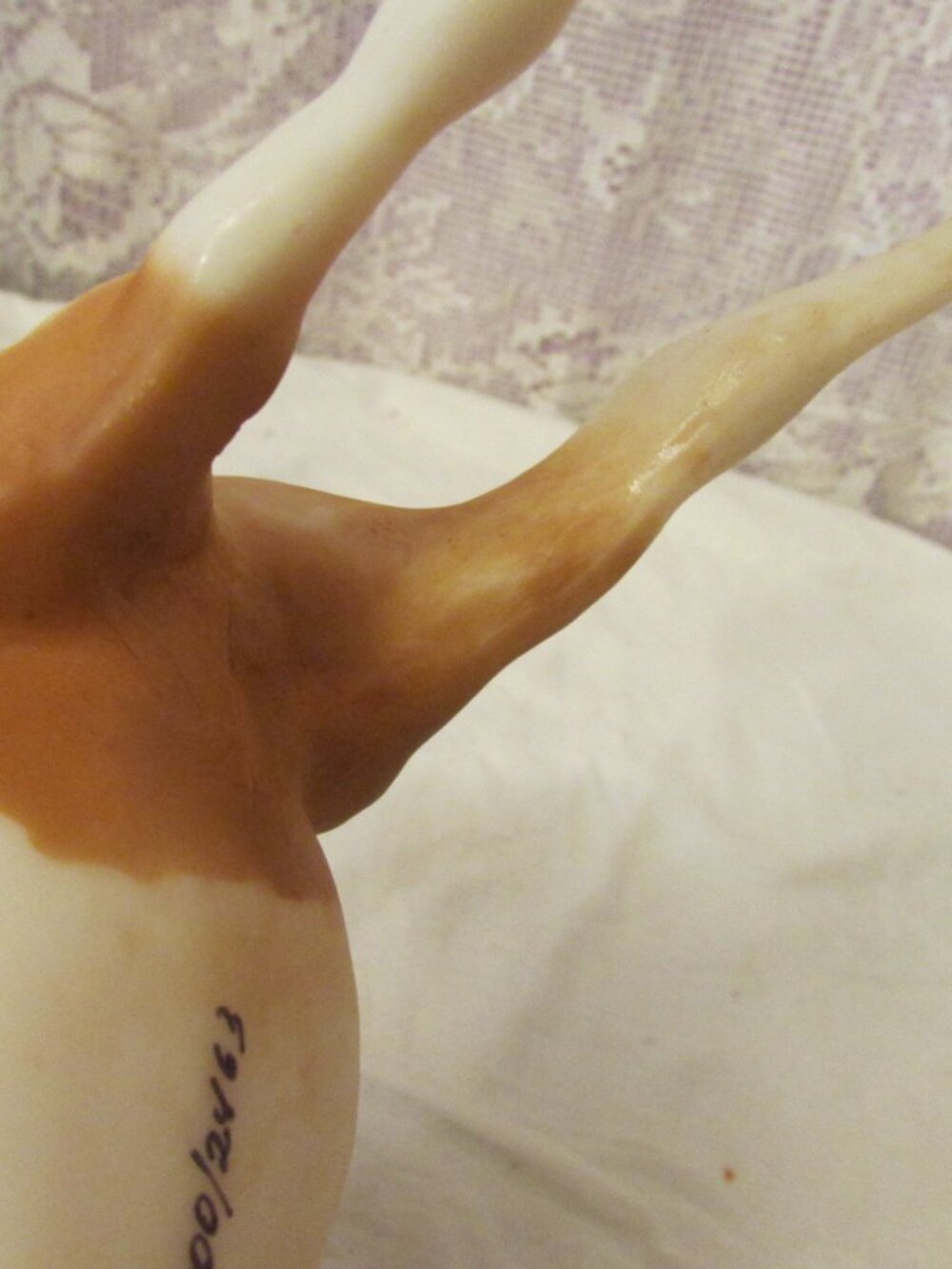 Vintage Breyer Saddlebred Weanling Commemorative Edition Palomino/light chestnut - Picture 9 of 11